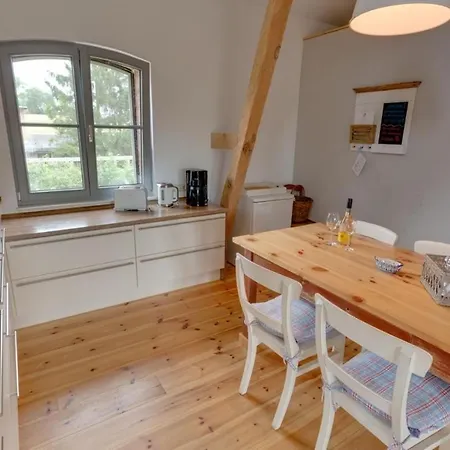 Das Backsteinhus Die Insel Von Ihrer Schoensten Seite Dargen
