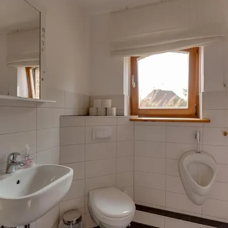 Feriegård Das Backsteinhus Die Insel Von Ihrer Schoensten Seite Dargen