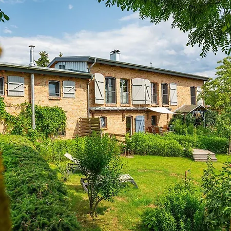 Feriegård Das Backsteinhus Die Insel Von Ihrer Schoensten Seite Dargen